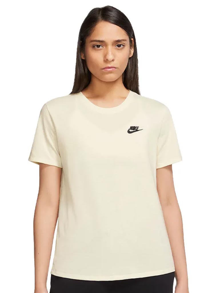 Club Essentials Stutterma - The Nike Tee