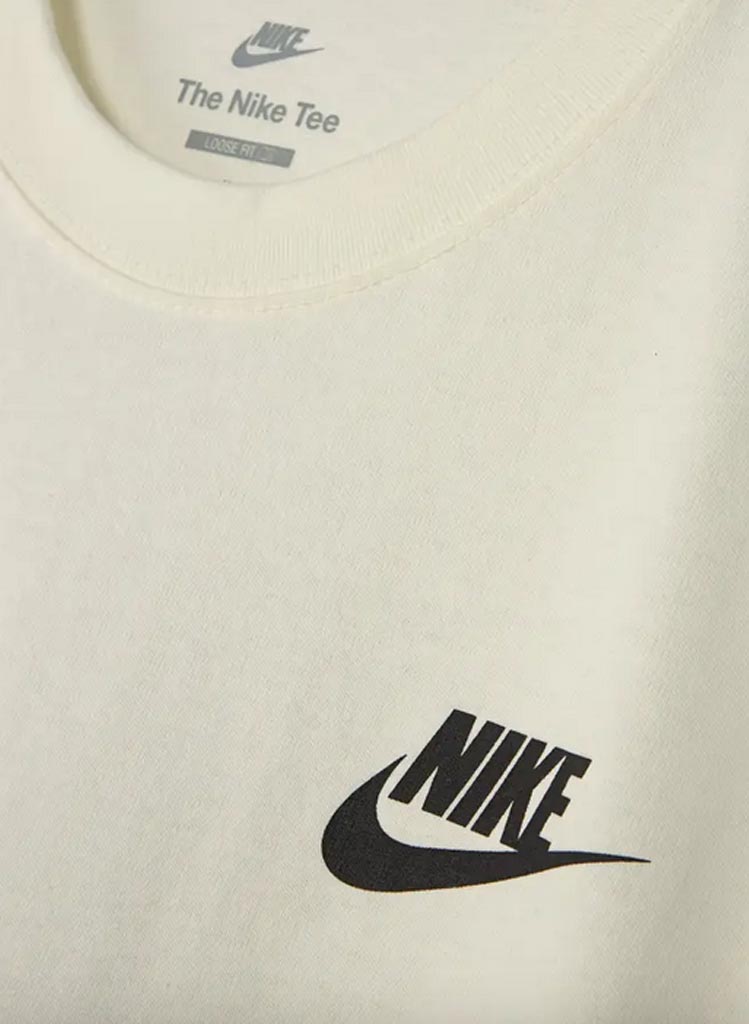 Club Essentials Stutterma - The Nike Tee