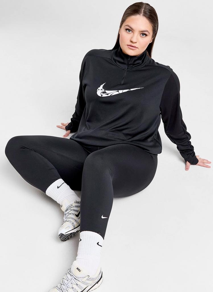 Nike Swoosh-Zip Peysa